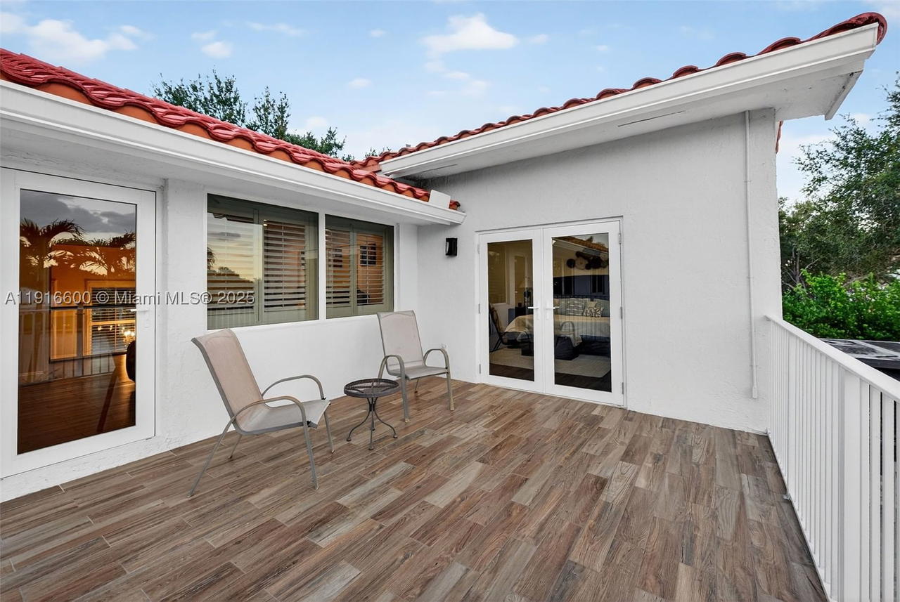 Real estate property located at 20230 7th St, Broward, Chapel Trail Replat, Pembroke Pines, FL