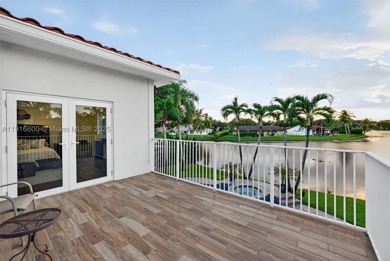 Real estate property located at 20230 7th St, Broward, Chapel Trail Replat, Pembroke Pines, FL