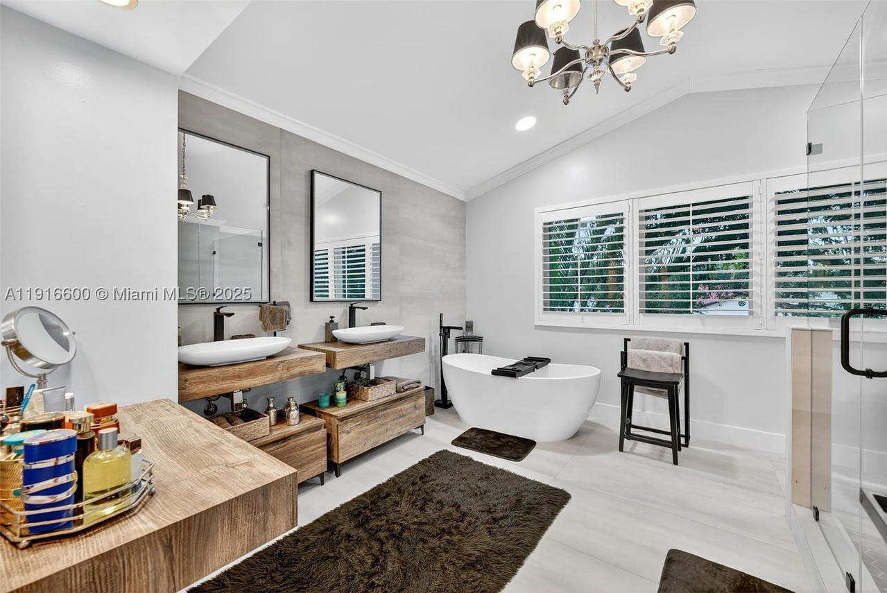 Real estate property located at 20230 7th St, Broward, Chapel Trail Replat, Pembroke Pines, FL