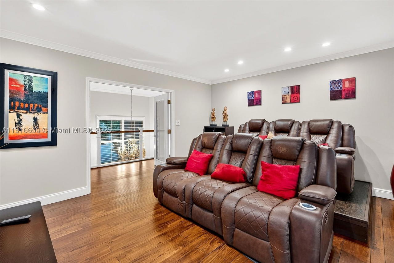 Real estate property located at 20230 7th St, Broward, Chapel Trail Replat, Pembroke Pines, FL