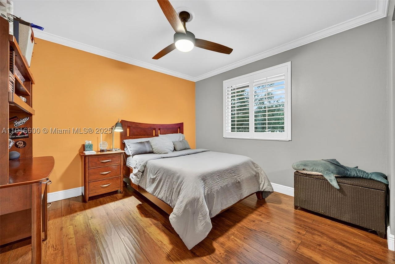 Real estate property located at 20230 7th St, Broward, Chapel Trail Replat, Pembroke Pines, FL