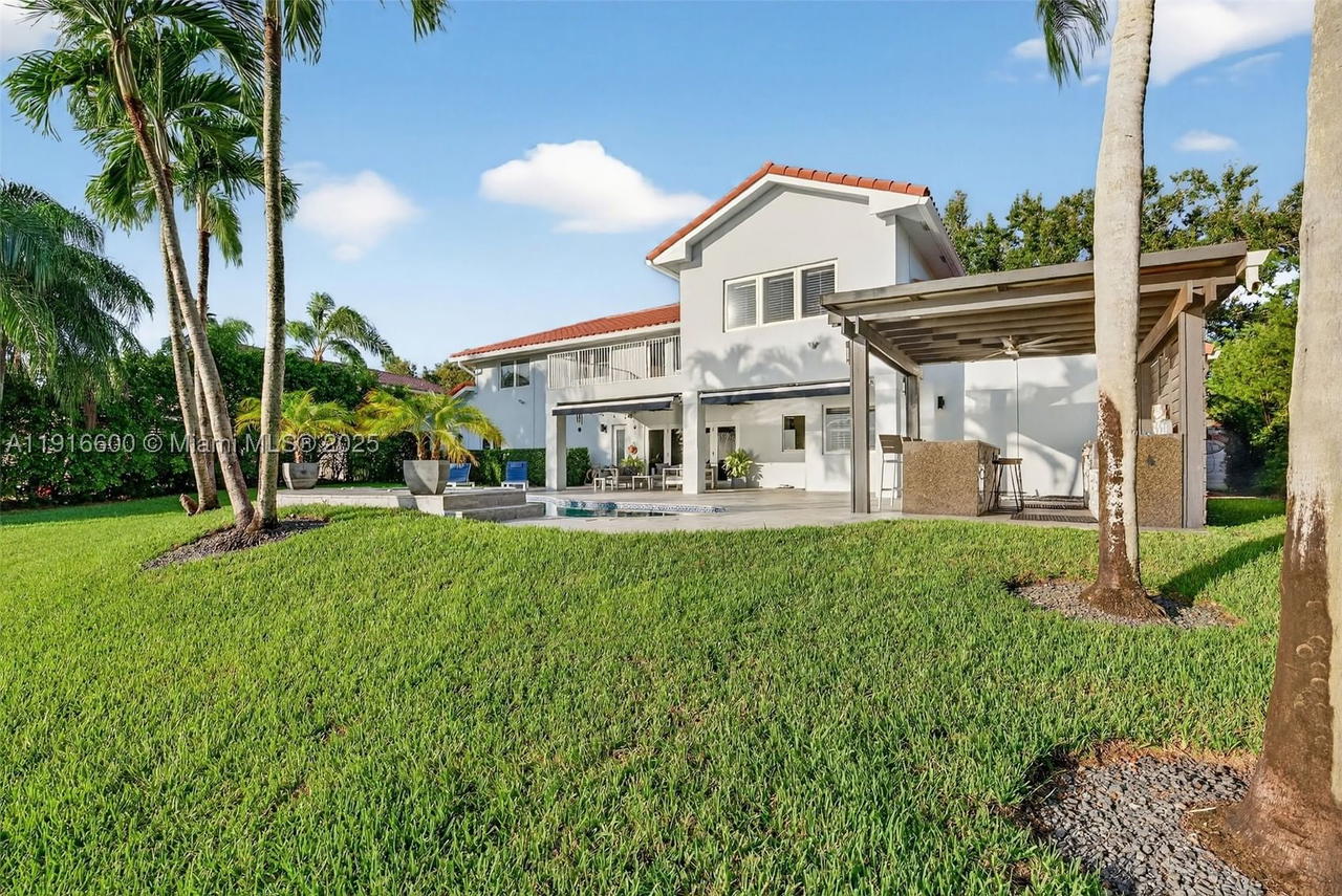 Real estate property located at 20230 7th St, Broward, Chapel Trail Replat, Pembroke Pines, FL