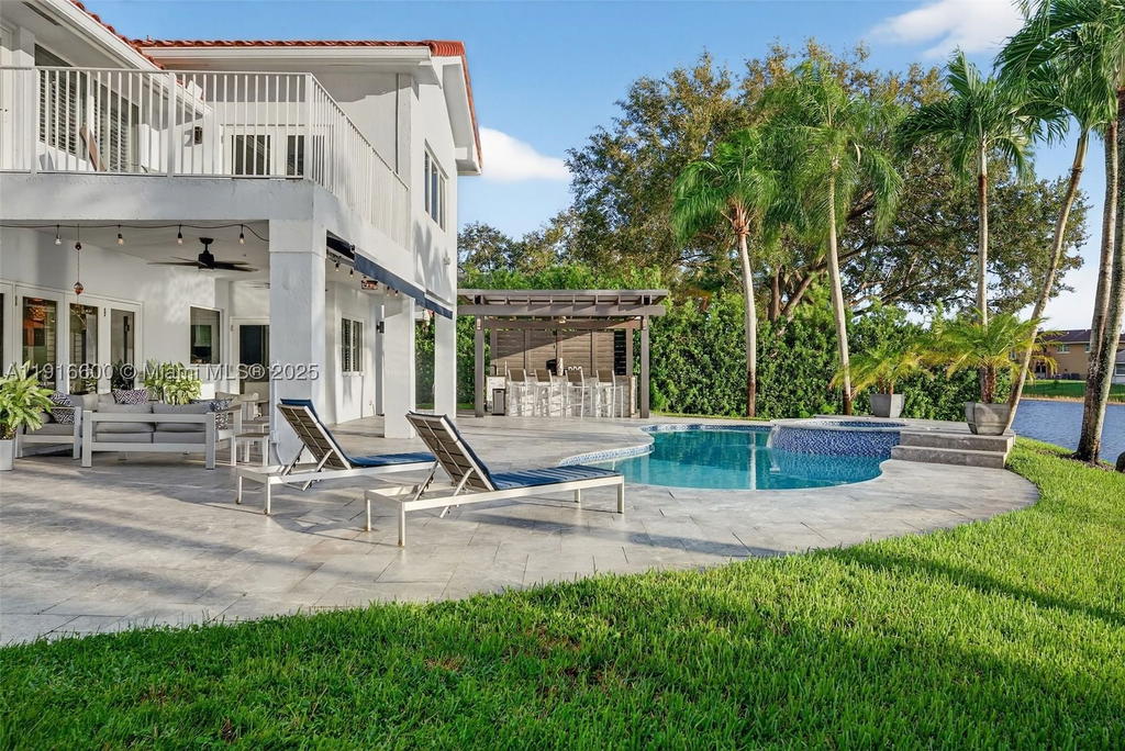 Real estate property located at 20230 7th St, Broward, Chapel Trail Replat, Pembroke Pines, FL