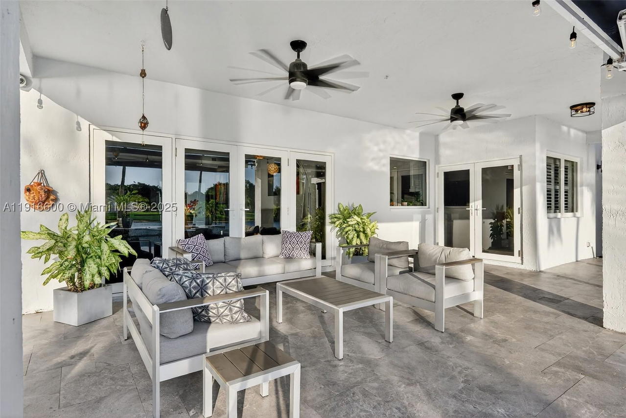 Real estate property located at 20230 7th St, Broward, Chapel Trail Replat, Pembroke Pines, FL