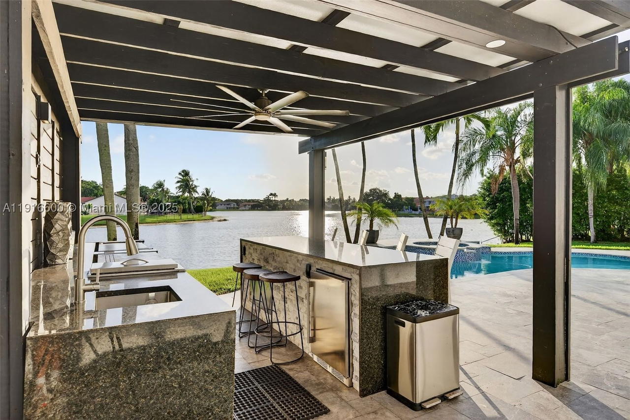 Real estate property located at 20230 7th St, Broward, Chapel Trail Replat, Pembroke Pines, FL