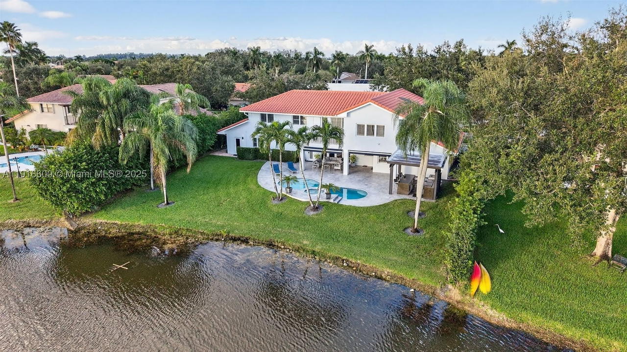 Real estate property located at 20230 7th St, Broward, Chapel Trail Replat, Pembroke Pines, FL