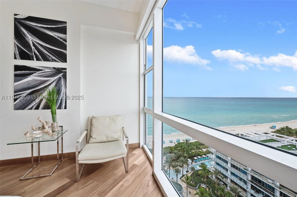 Real estate property located at 6801 Collins Ave PH06, Miami-dade, Central Carillon Beach Co, Miami Beach, FL