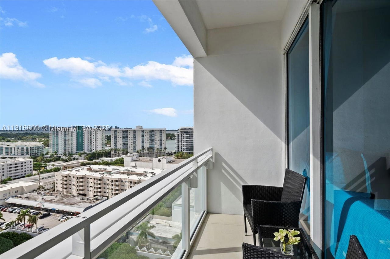 Real estate property located at 6801 Collins Ave PH06, Miami-dade, Central Carillon Beach Co, Miami Beach, FL