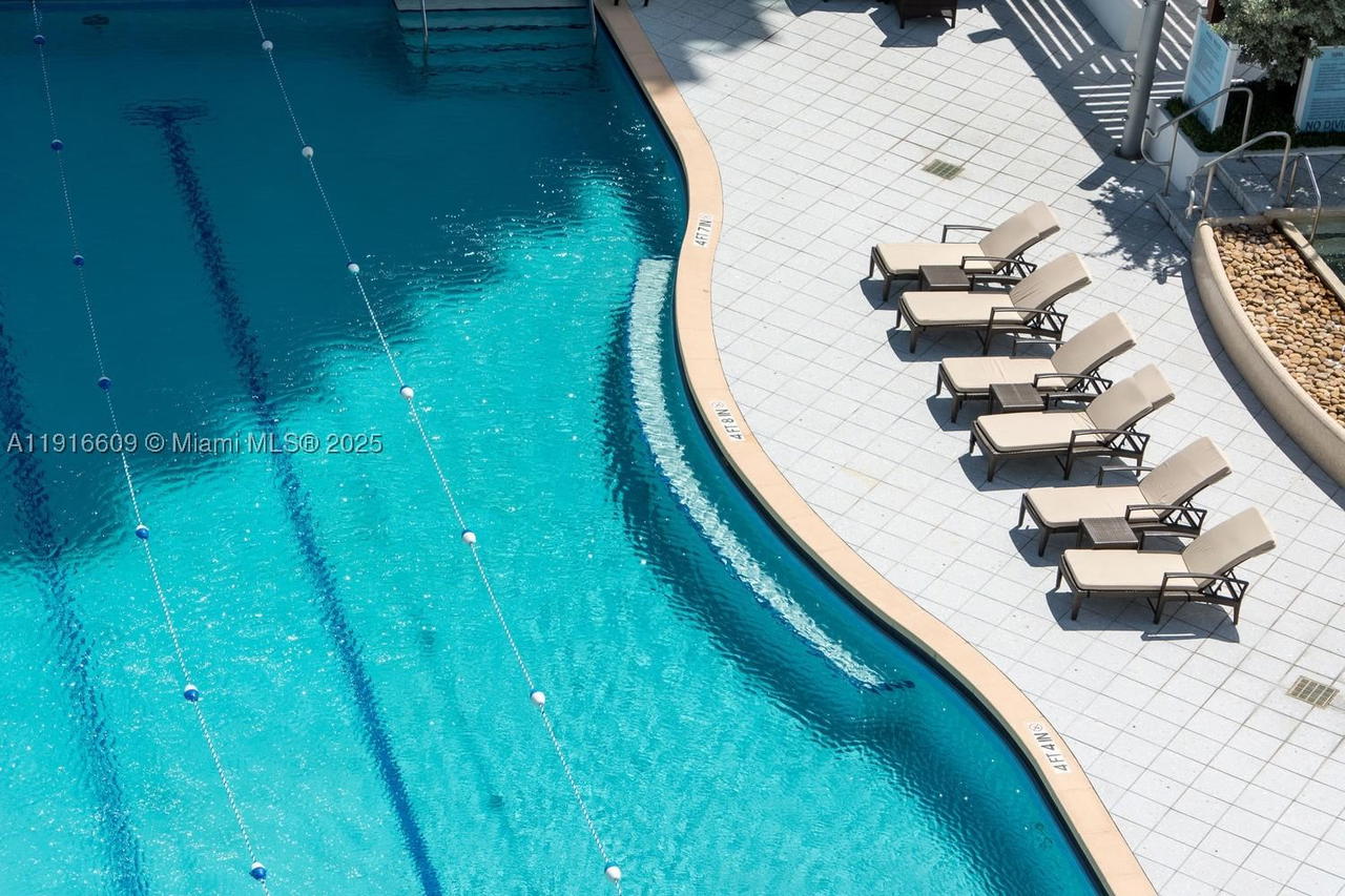 Real estate property located at 6801 Collins Ave PH06, Miami-dade, Central Carillon Beach Co, Miami Beach, FL