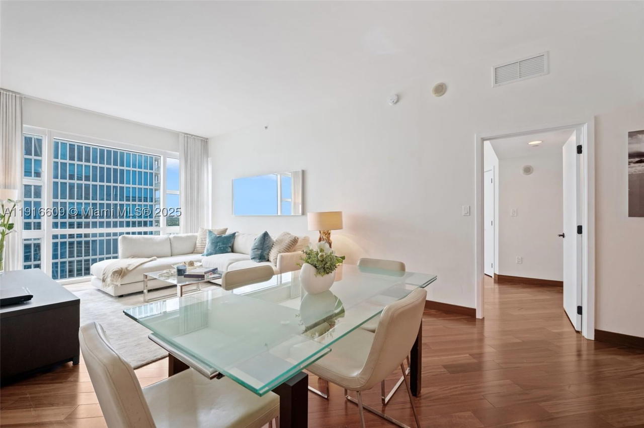 Real estate property located at 6801 Collins Ave PH06, Miami-dade, Central Carillon Beach Co, Miami Beach, FL
