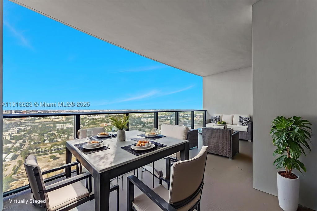 Real estate property located at 1600 1st Ave #3315, Miami-dade, Canvas Condo, Miami, FL