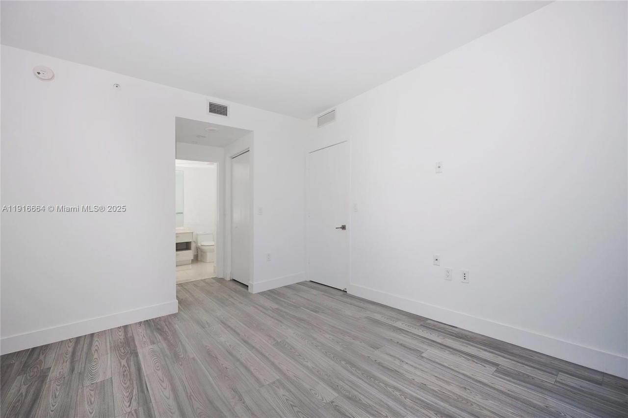 Real estate property located at 45 9th St #1504, Miami-dade, Brickell Heights East Con, Miami, FL
