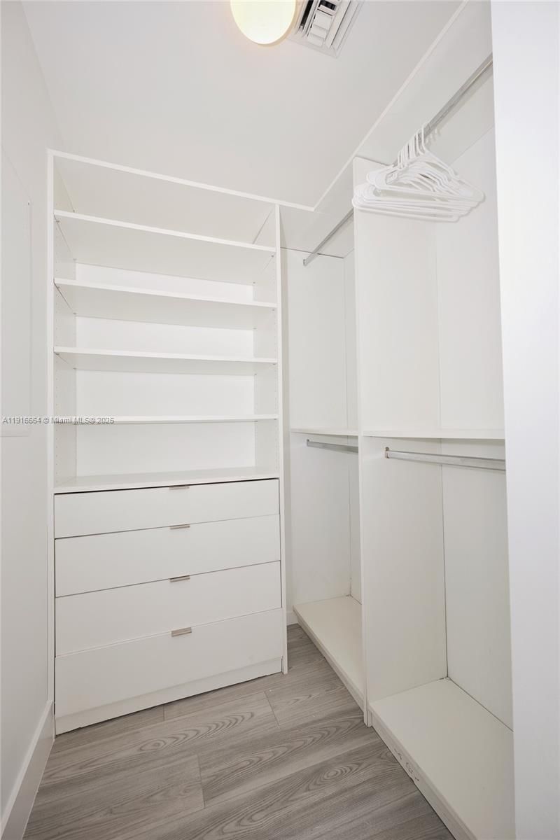 Real estate property located at 45 9th St #1504, Miami-dade, Brickell Heights East Con, Miami, FL