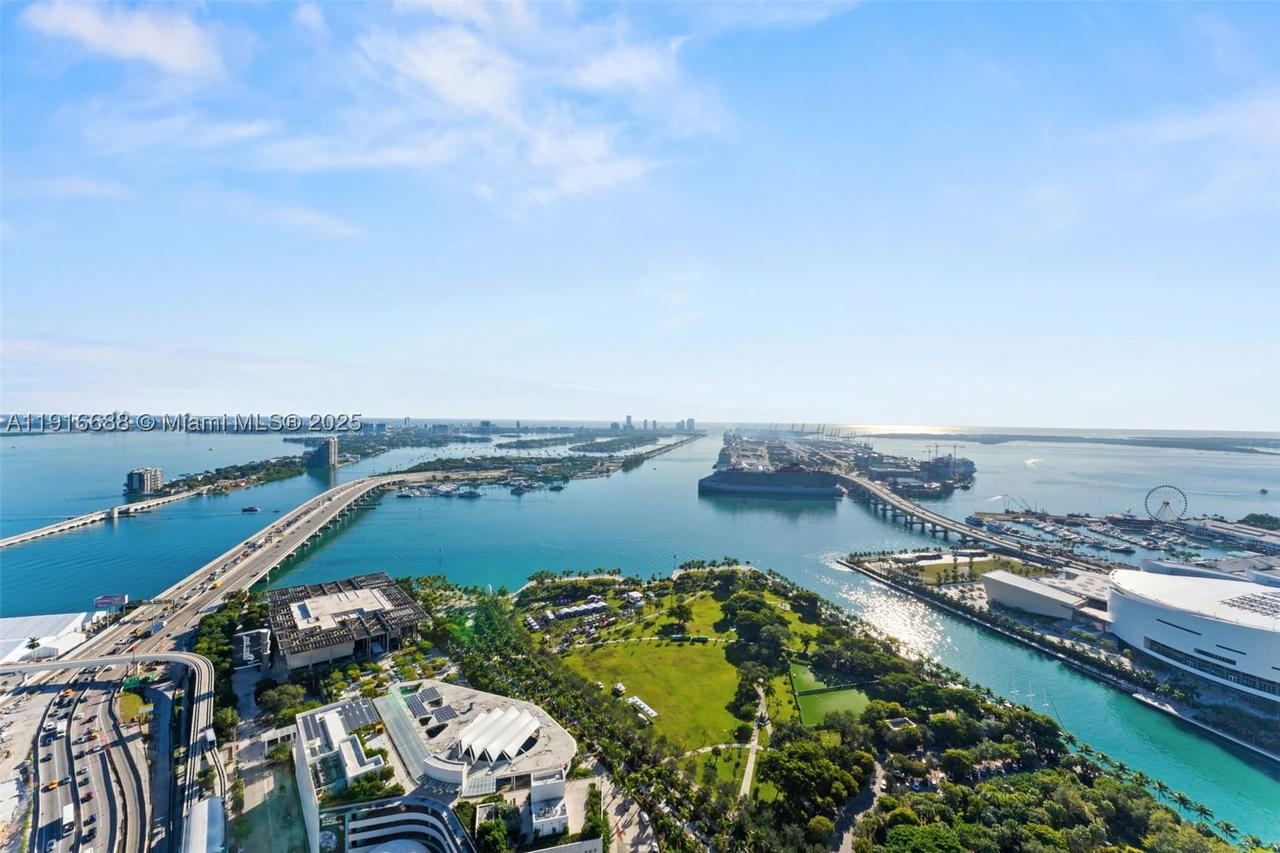 Real estate property located at 1100 Biscayne Blvd #4502, Miami-dade, Marquis Condo, Miami, FL