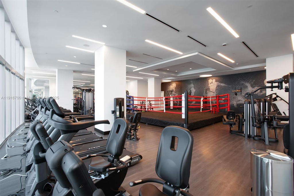 Real estate property located at 851 1ST Ave #1810, Miami-dade, Paramount Miami Worldcente, Miami, FL