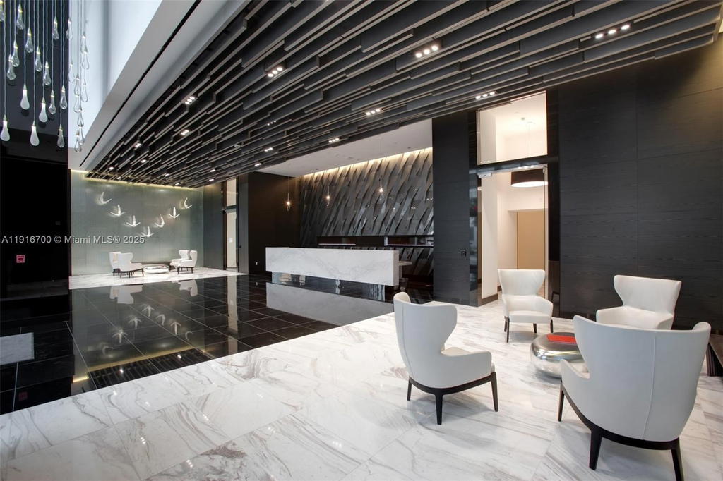 Real estate property located at 851 1ST Ave #1810, Miami-dade, Paramount Miami Worldcente, Miami, FL