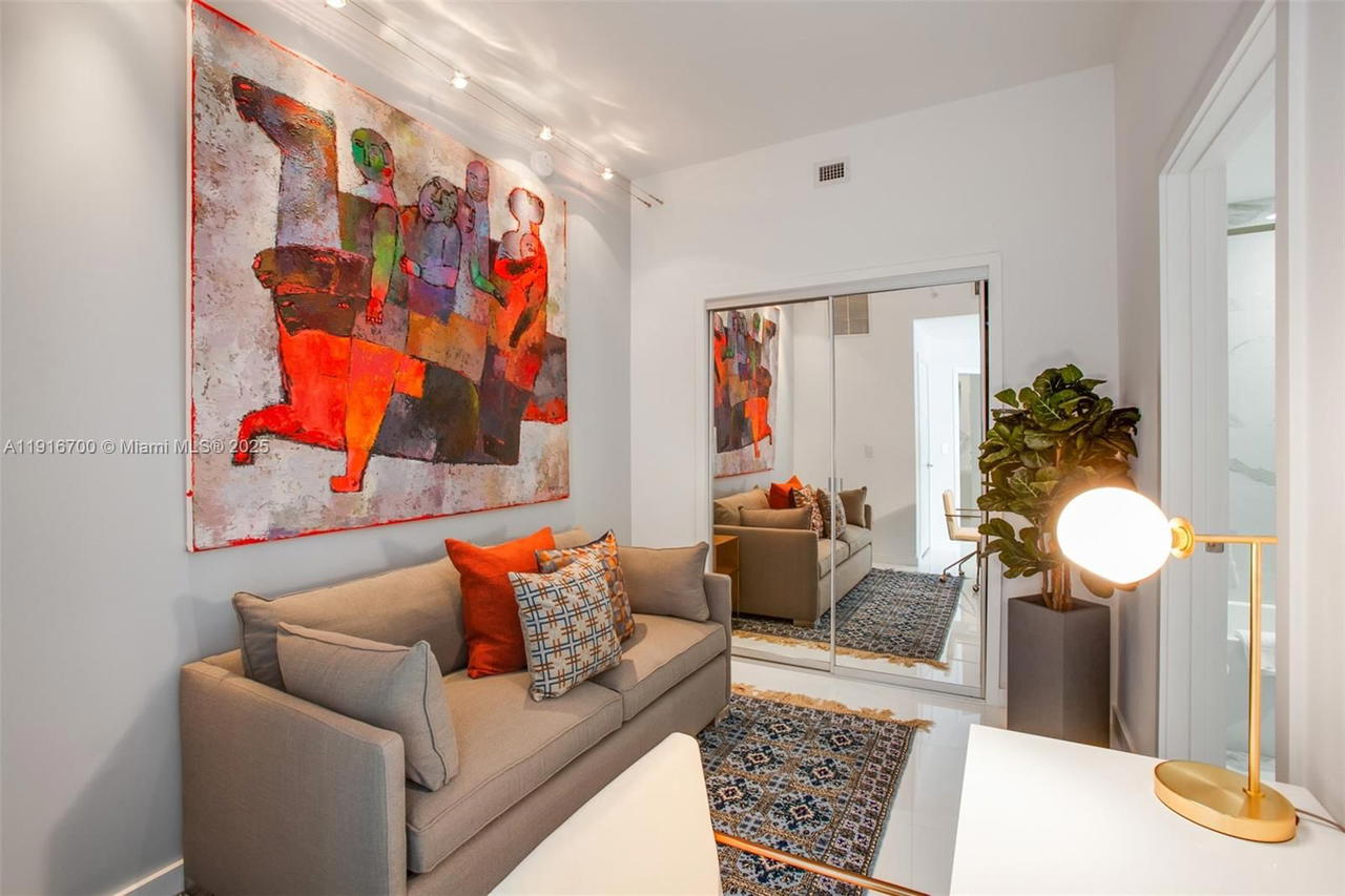 Real estate property located at 851 1ST Ave #1810, Miami-dade, Paramount Miami Worldcente, Miami, FL