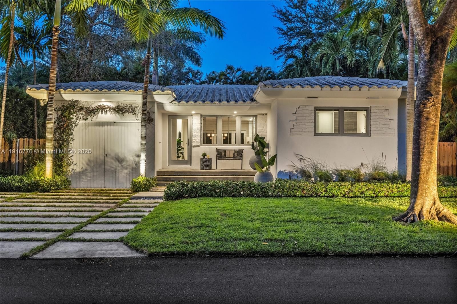 Real estate property located at 811 71st St, Miami-dade, Historic Bayside- Wa Place, Miami, FL
