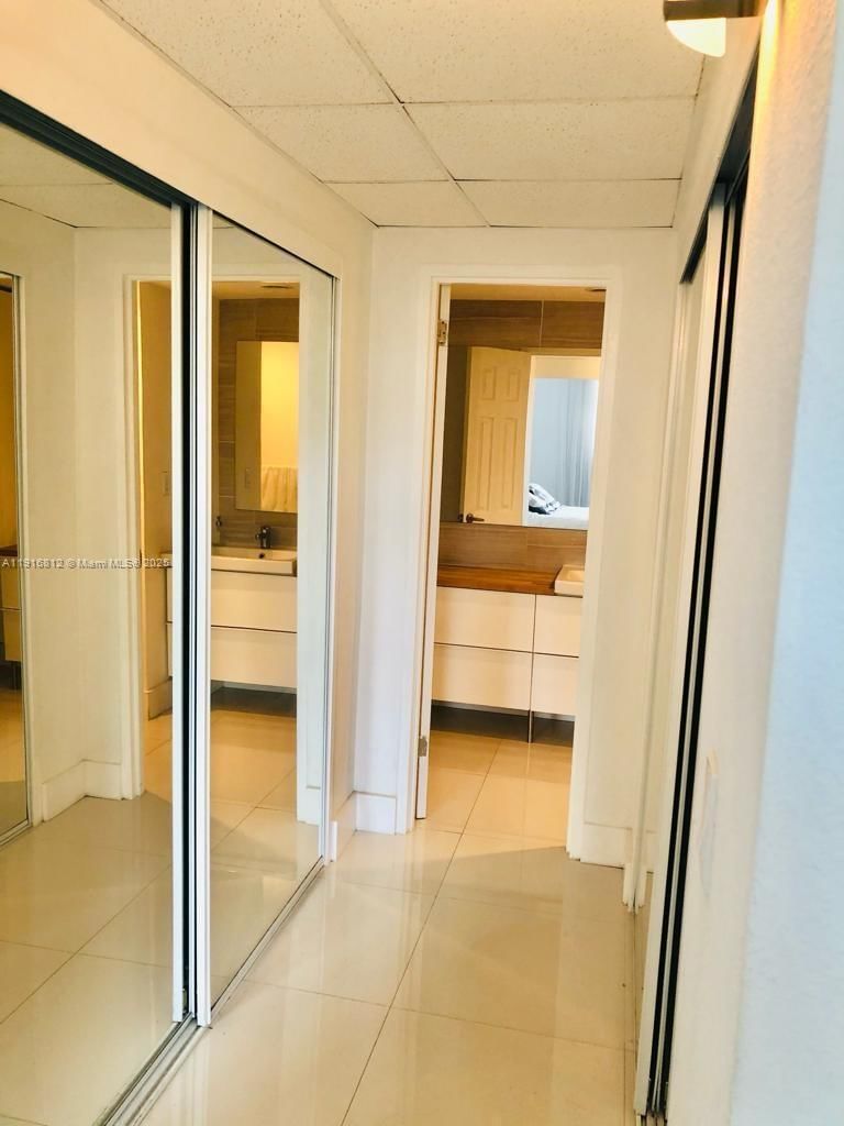 Real estate property located at 4001 Ocean Dr #2H, Broward, Sian Ocean Residences Con, Hollywood, FL