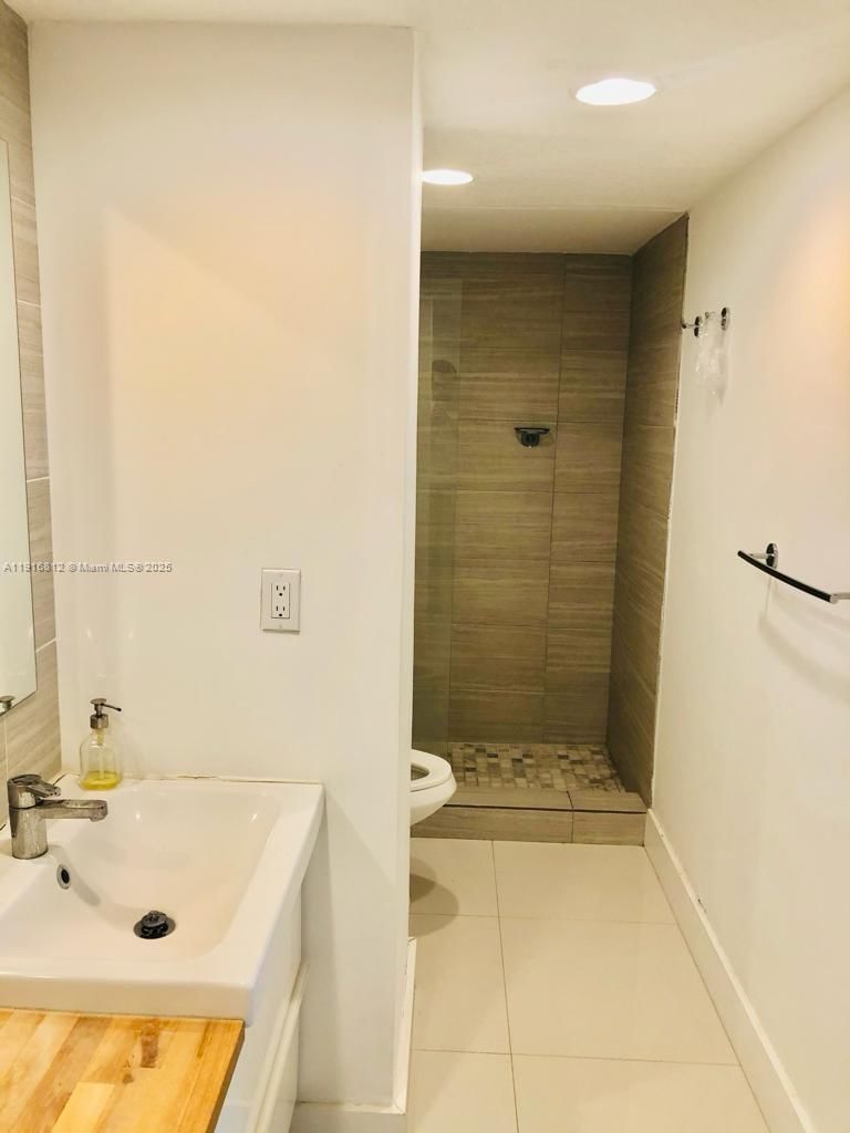 Real estate property located at 4001 Ocean Dr #2H, Broward, Sian Ocean Residences Con, Hollywood, FL