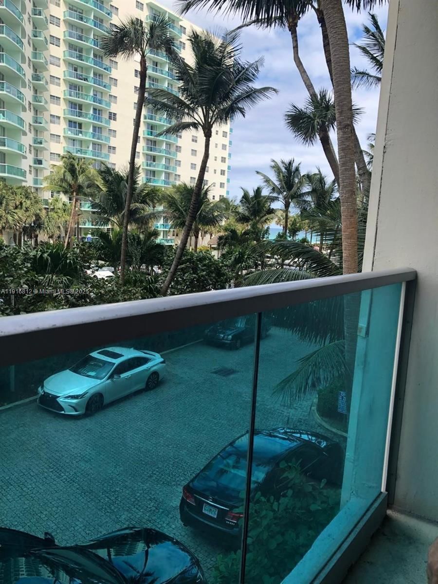 Real estate property located at 4001 Ocean Dr #2H, Broward, Sian Ocean Residences Con, Hollywood, FL