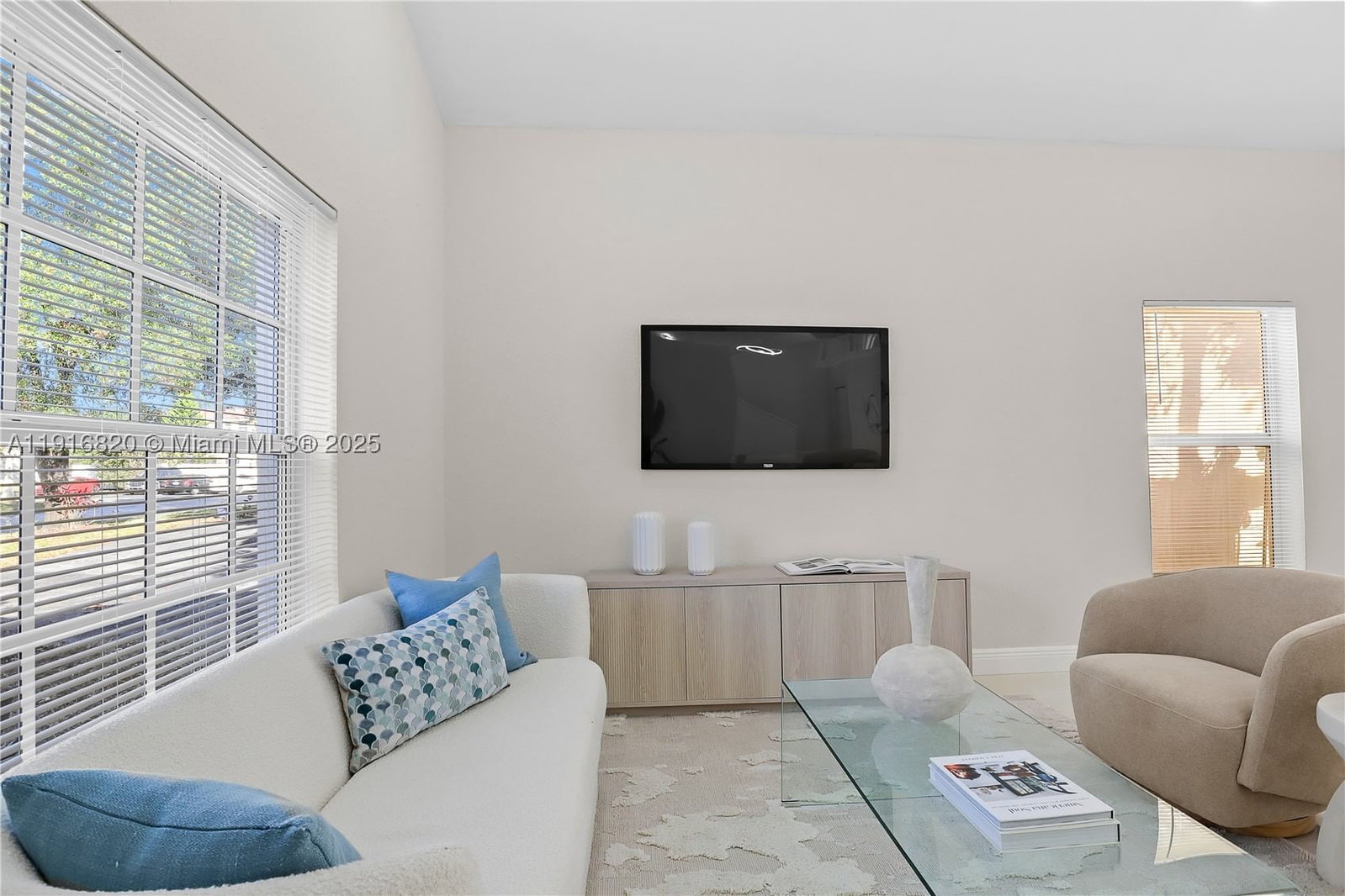 Real estate property located at 1223 125th Ter, Broward, Savannah Plat 3, Sunrise, FL