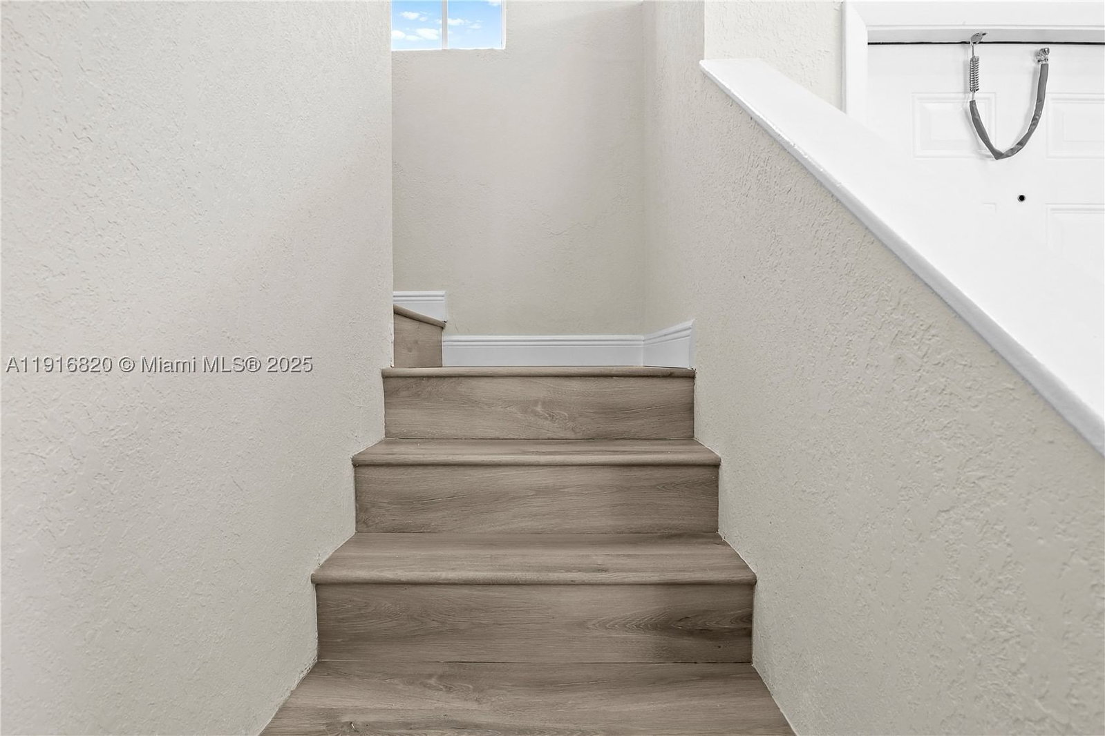 Real estate property located at 1223 125th Ter, Broward, Savannah Plat 3, Sunrise, FL
