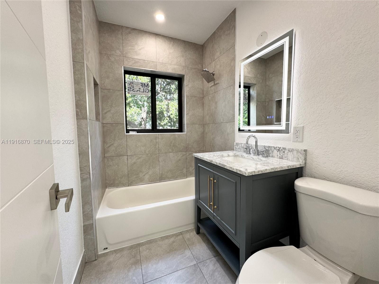 Real estate property located at 16130 37th Ct, Miami-dade, Venetian Garden Rev, Miami Gardens, FL