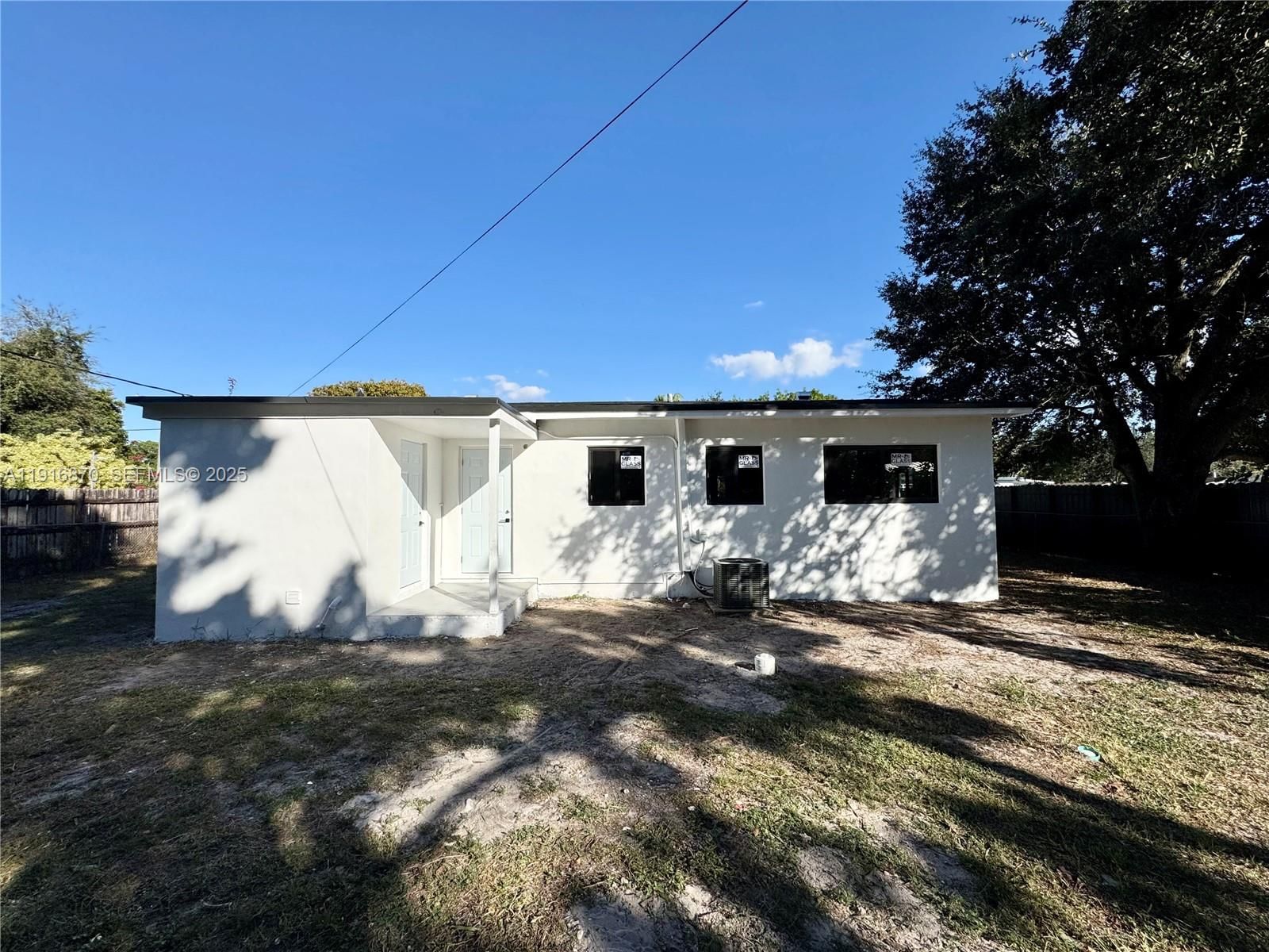 Real estate property located at 16130 37th Ct, Miami-dade, Venetian Garden Rev, Miami Gardens, FL