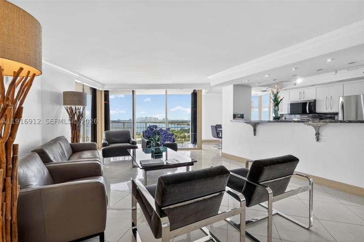 Real estate property located at 4000 Towerside Ter #1612, Miami-dade, The Towers Of Quayside Co, Miami, FL