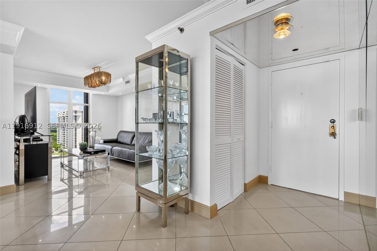 Real estate property located at 4000 Towerside Ter #1612, Miami-dade, The Towers Of Quayside Co, Miami, FL