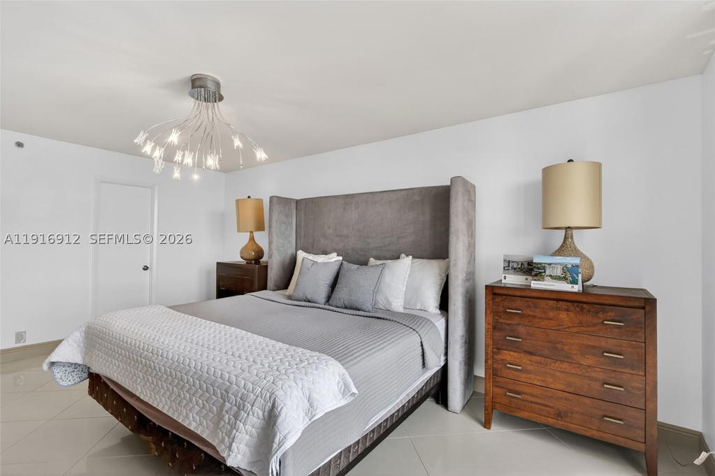 Real estate property located at 4000 Towerside Ter #1612, Miami-dade, The Towers Of Quayside Co, Miami, FL