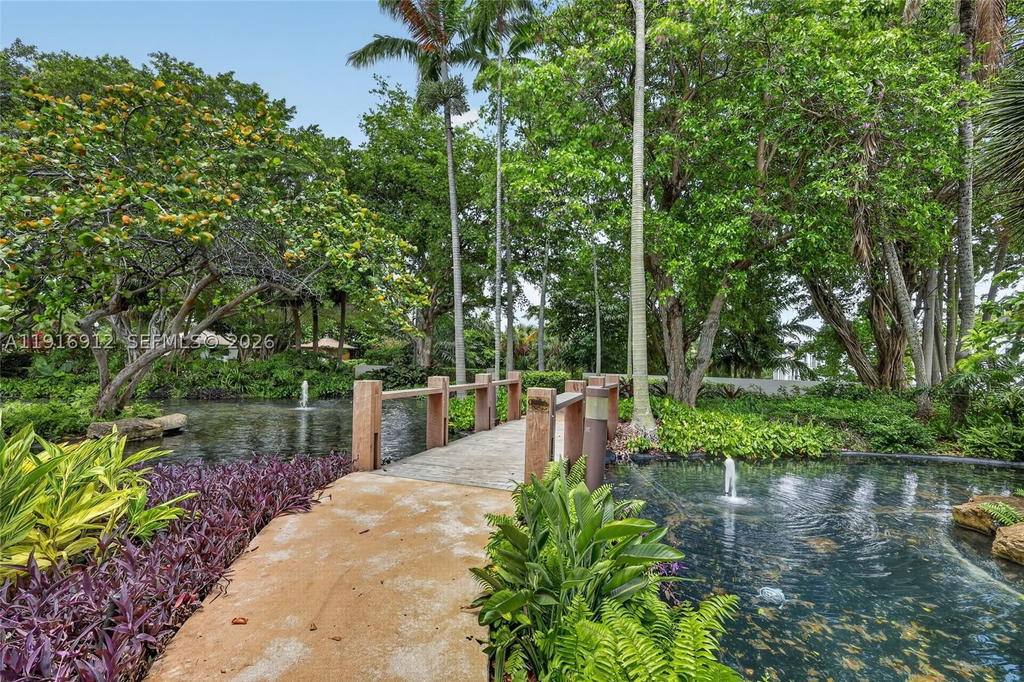 Real estate property located at 4000 Towerside Ter #1612, Miami-dade, The Towers Of Quayside Co, Miami, FL