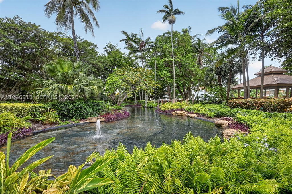 Real estate property located at 4000 Towerside Ter #1612, Miami-dade, The Towers Of Quayside Co, Miami, FL