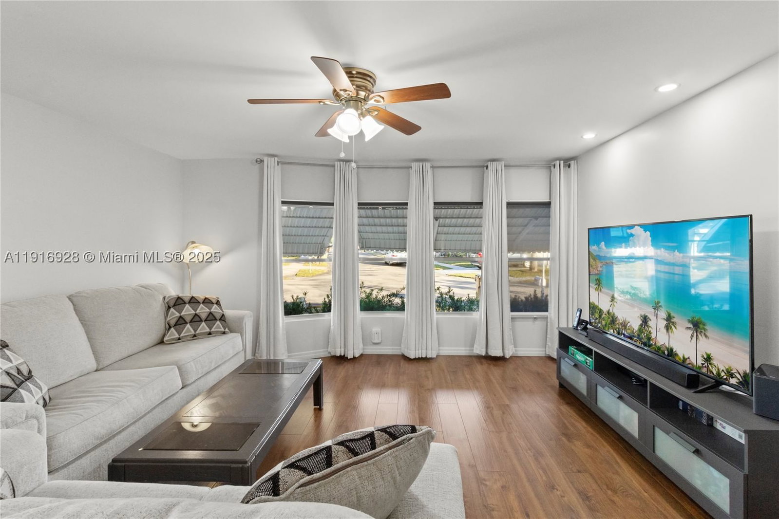 Real estate property located at 5239 3rd Ave, Broward, Highland Meadows Estates, Deerfield Beach, FL