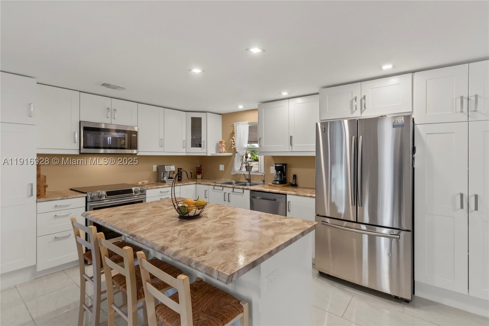 Real estate property located at 5239 3rd Ave, Broward, Highland Meadows Estates, Deerfield Beach, FL