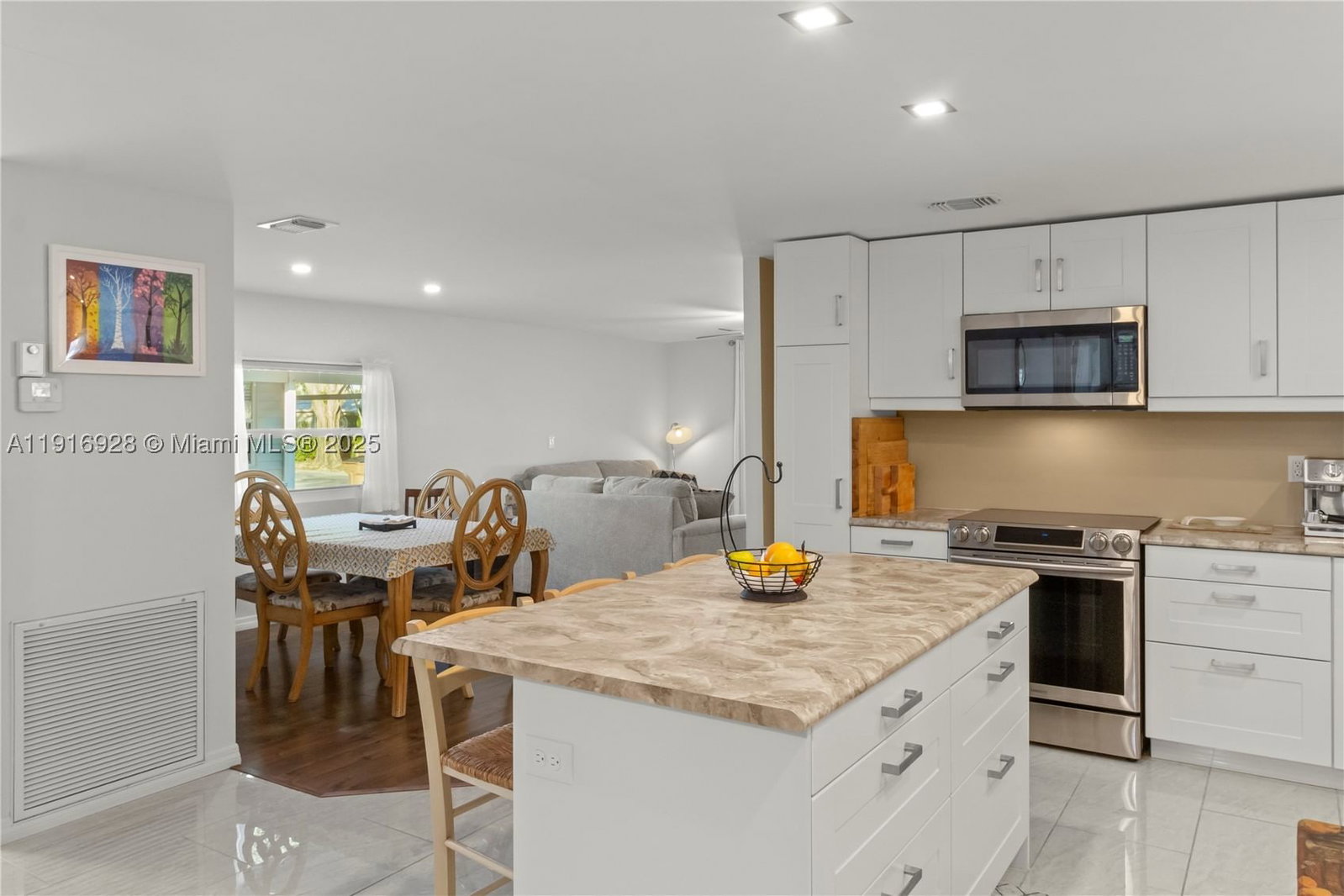 Real estate property located at 5239 3rd Ave, Broward, Highland Meadows Estates, Deerfield Beach, FL
