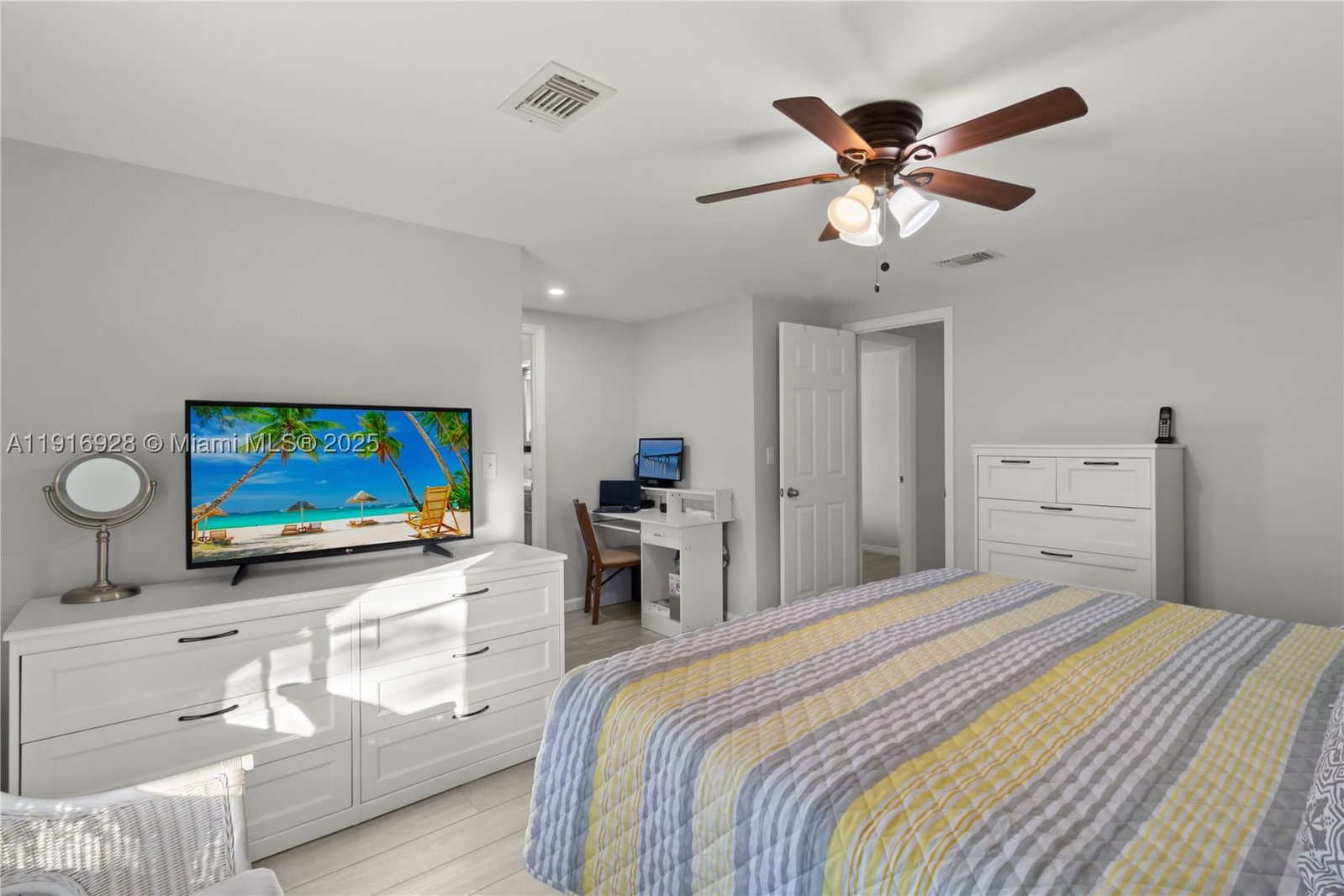 Real estate property located at 5239 3rd Ave, Broward, Highland Meadows Estates, Deerfield Beach, FL