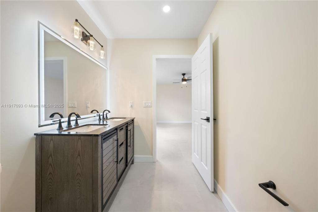 Real estate property located at 7613 Coral Blvd, Broward, Miramar Park 2nd Add, Miramar, FL