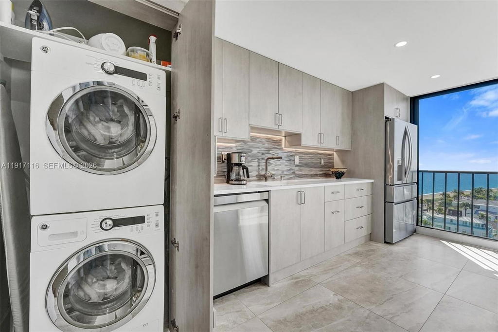 Real estate property located at 1901 Ocean Blvd #12B, Broward, Shore Club Condo, Fort Lauderdale, FL