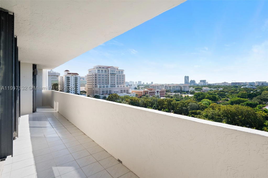Real estate property located at 441 Valencia Ave #1201, Miami-dade, Gables Laroc Condo, Coral Gables, FL