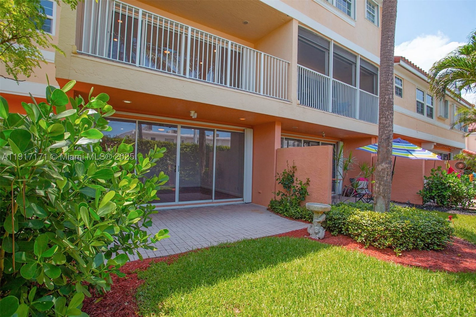 Real estate property located at 1998 7th St #104, Broward, Ocean Vue, Deerfield Beach, FL