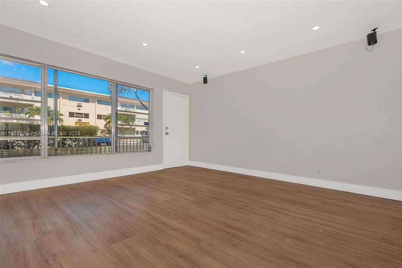 Real estate property located at 16800 15th Ave #115, Miami-dade, Fountainview Condo No 5, Miami, FL