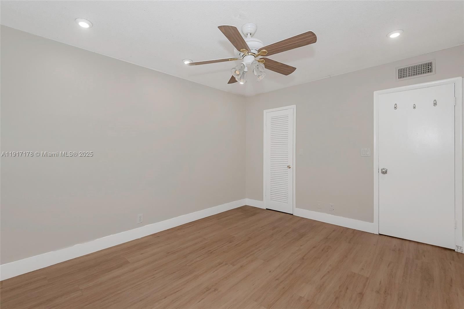 Real estate property located at 16800 15th Ave #115, Miami-dade, Fountainview Condo No 5, Miami, FL