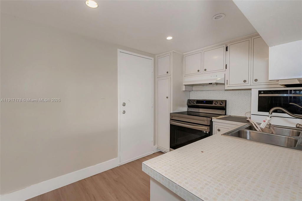 Real estate property located at 16800 15th Ave #115, Miami-dade, Fountainview Condo No 5, Miami, FL