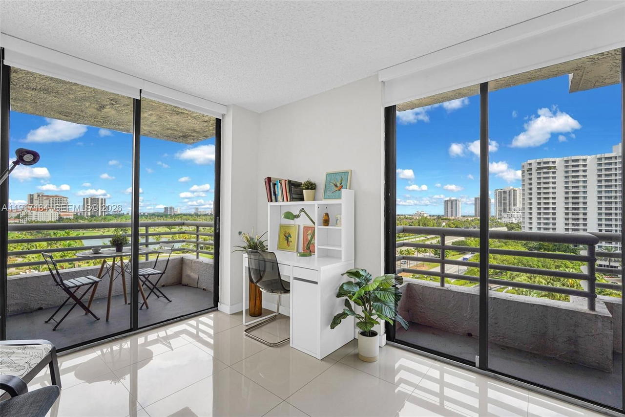 Real estate property located at 3300 191st St #1007, Miami-dade, Parc Central Aventura Sou, Aventura, FL