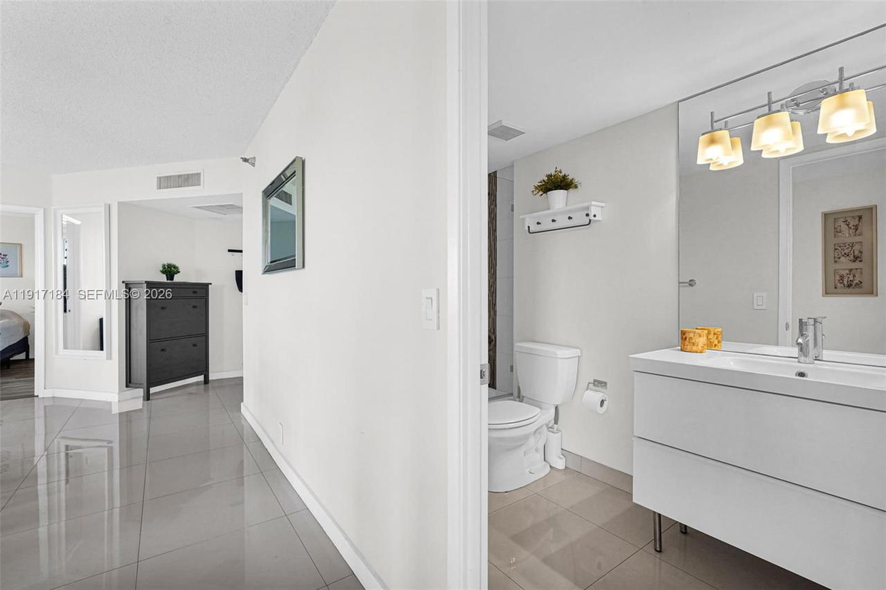 Real estate property located at 3300 191st St #1007, Miami-dade, Parc Central Aventura Sou, Aventura, FL