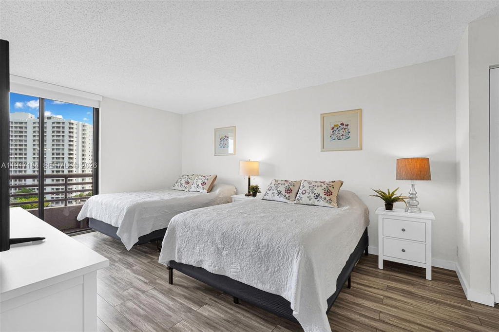 Real estate property located at 3300 191st St #1007, Miami-dade, Parc Central Aventura Sou, Aventura, FL