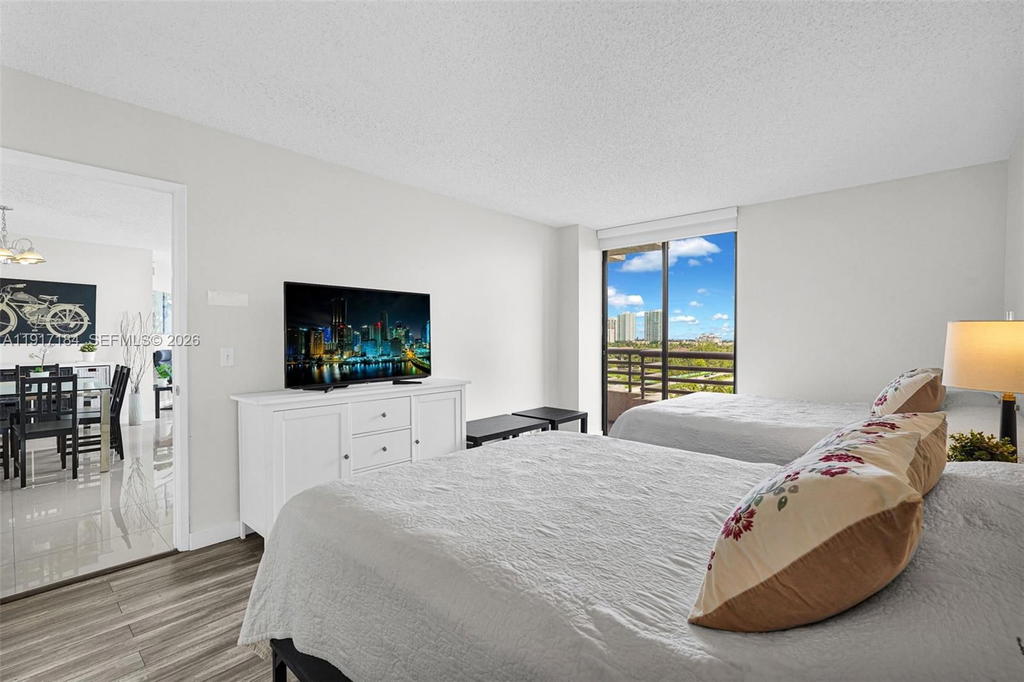 Real estate property located at 3300 191st St #1007, Miami-dade, Parc Central Aventura Sou, Aventura, FL