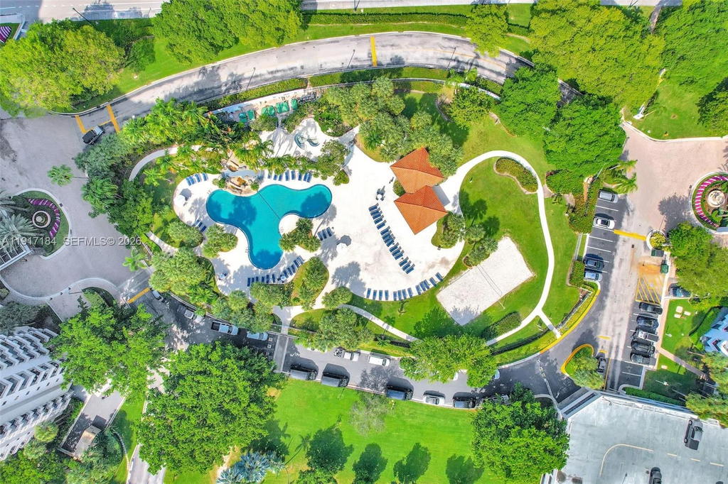 Real estate property located at 3300 191st St #1007, Miami-dade, Parc Central Aventura Sou, Aventura, FL